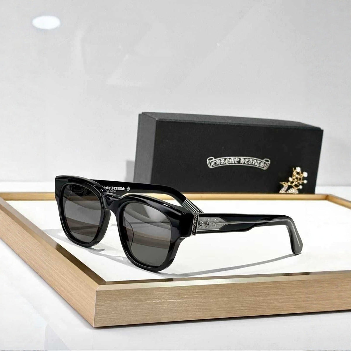 Chrome Hearts Round-Frame Sunglasses for Trendy Men